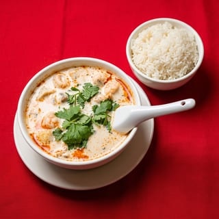 Tom Kha (Coconut Galanga Soup)