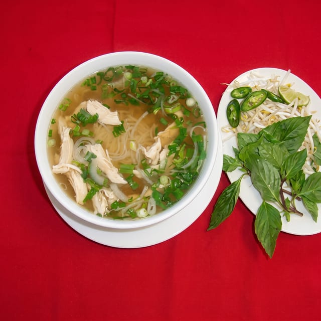 Pho (Vietnamese Noodle Soup).